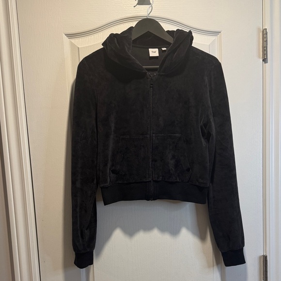 TNA Black Hoodie - Picture 2 of 9